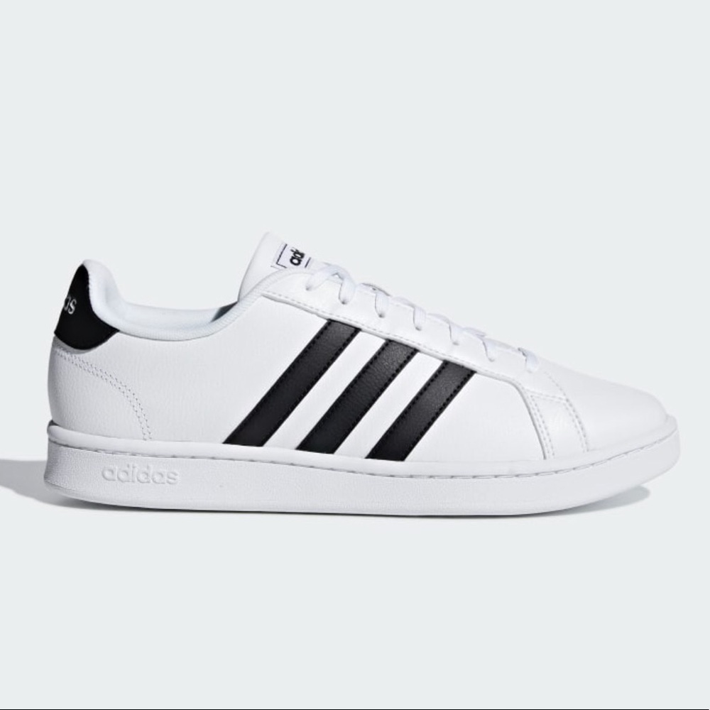 Adidas Grand Court Shoes size 8 and a half